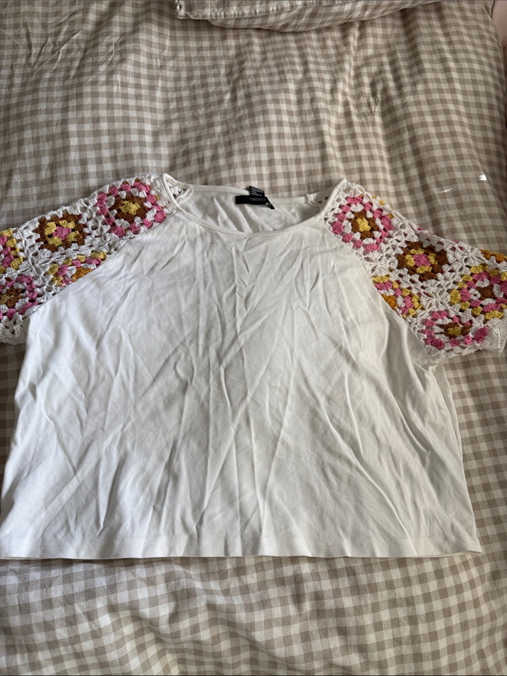 Forever 21 White Tee with Multicolor Crochet Sleeves